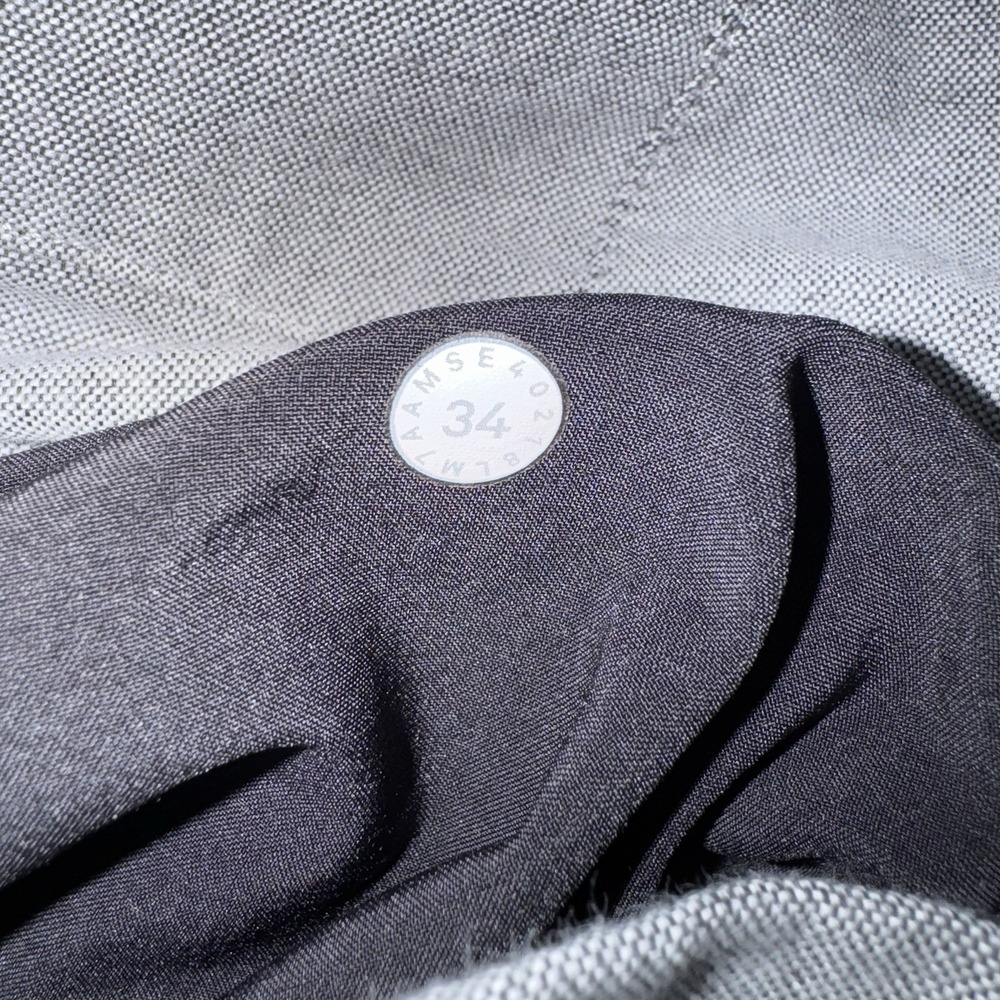 Lululemon Shorts Commission Relaxed Light Gray Quick Oxford 11" Sz 34 Golf - Picture 10 of 11